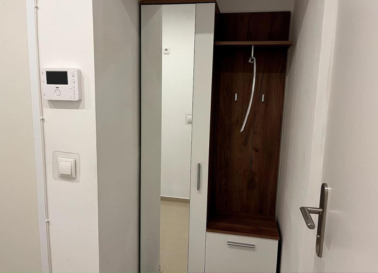 Charmante Wohnung: Nahe Zentrum Wina Bagian luar foto